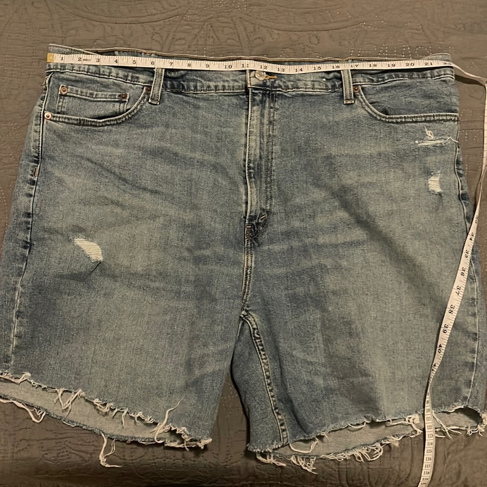 Signature Levi Strauss shorts w44